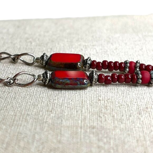 Vintage Chain and Beaded Necklace Silver Tone Red and Wooden Beads - Picture 4 of 9